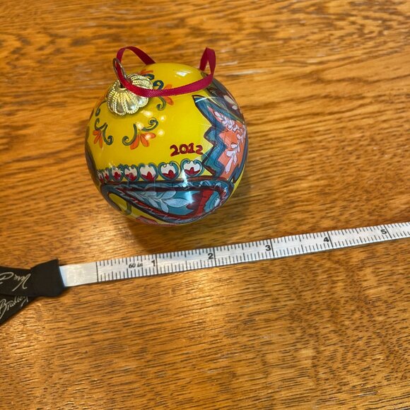 Vera Bradley Christmas Ornaments Provençal pattern, 3 per box (4 available) - Picture 5 of 7